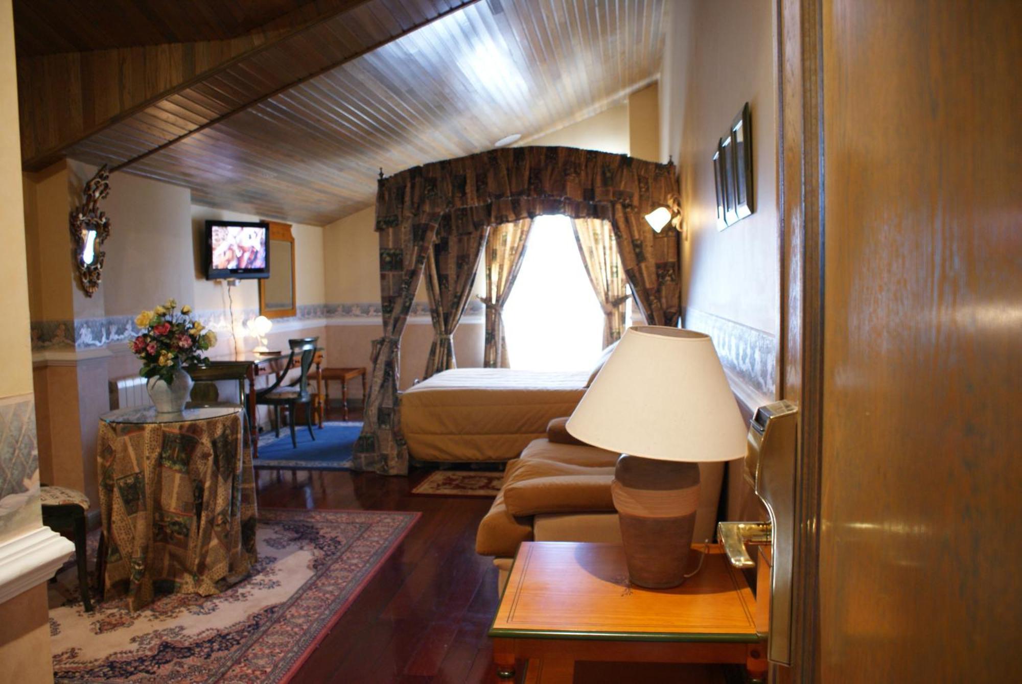 My Rooms City Hotel Camino De Santiago Los Tomillares Exteriér fotografie
